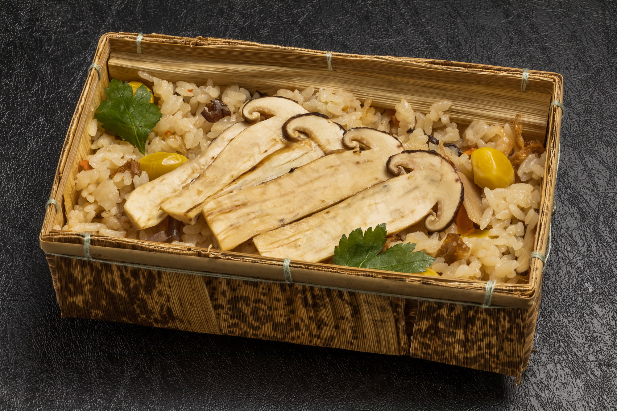 【SK124】 ★★採取予約販売 14日以内発送【都道府県名】国産高級天然マツタケ 100g〜150g つぼみ冷蔵 朝採り産直 - 画像 (3)